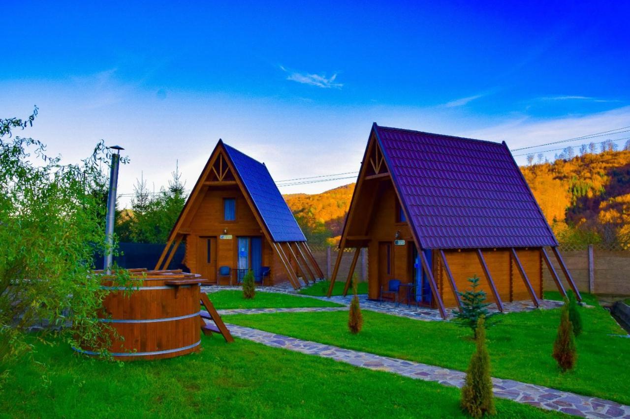 Green Property Dofteana Luaran gambar